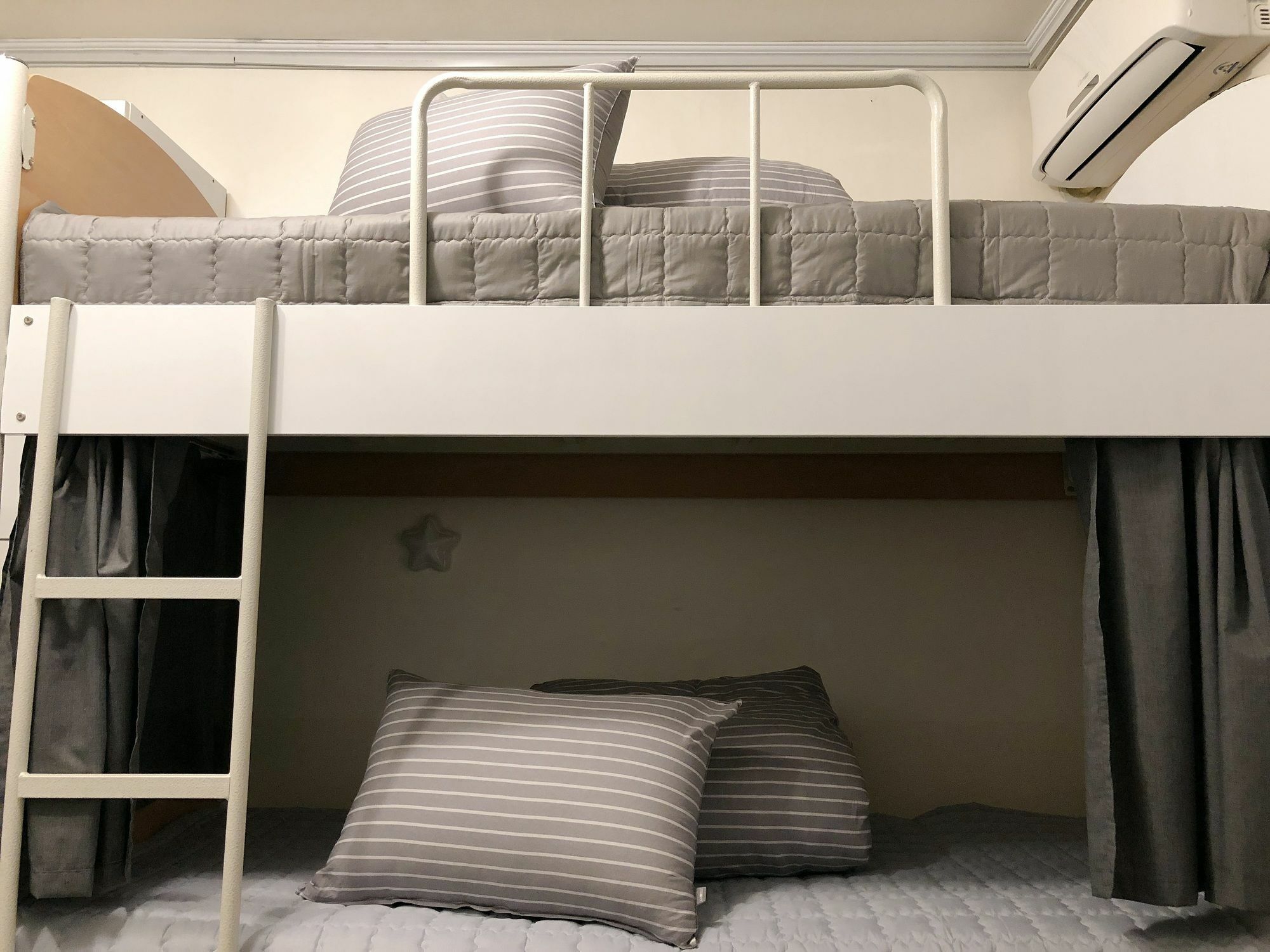 Jun Guesthouse 2*