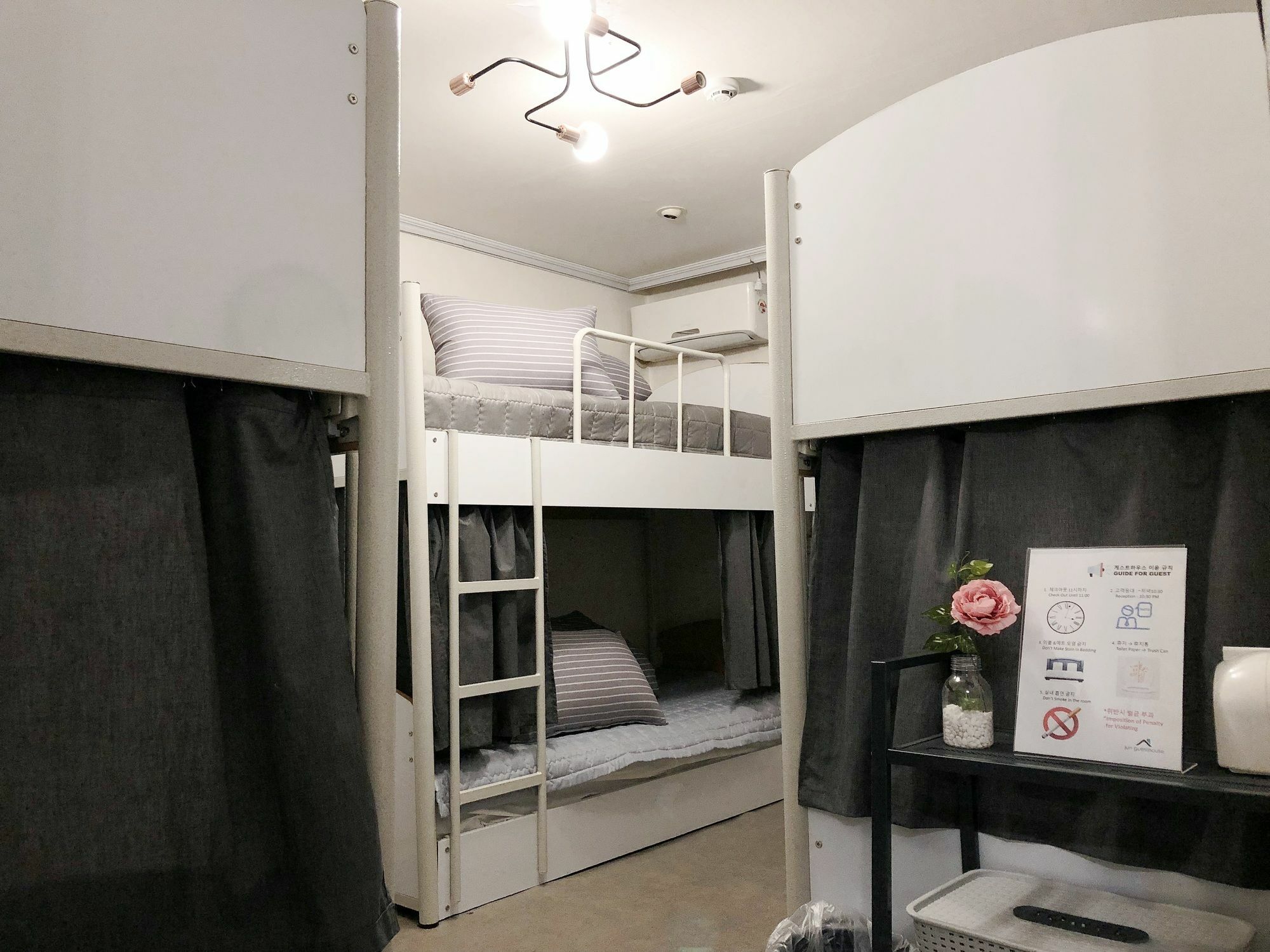 Jun Guesthouse 2*