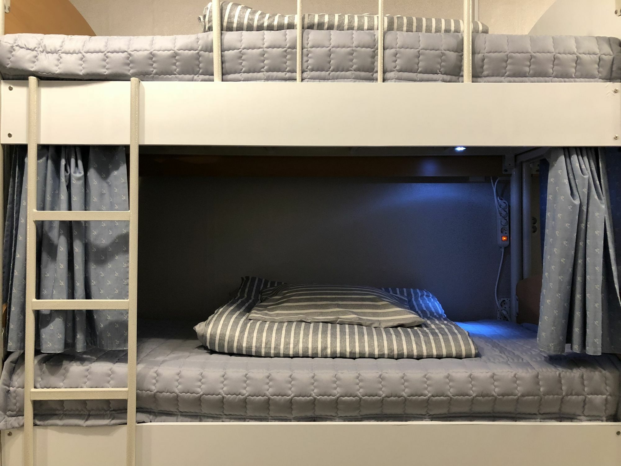 Jun Guesthouse